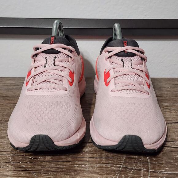 Under Armour HOVR Sonic 5 Women's Athletic Running Shoes Sneakers Size 8 Pink - Picture 2 of 9